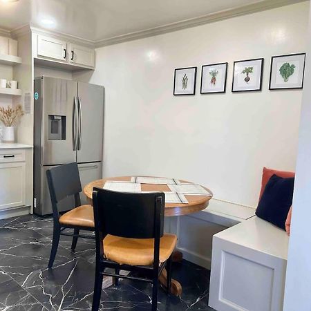 Campus Cottage Kng Bed! Walk To Uco And Downtown エドモンド エクステリア 写真